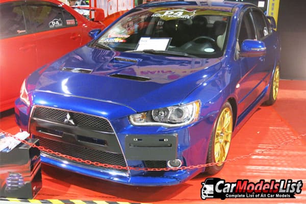 blue-mitsubishi-car-model