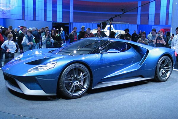 2017 Ford GT car model