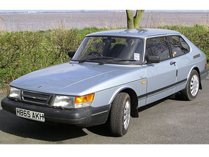 Saab 900