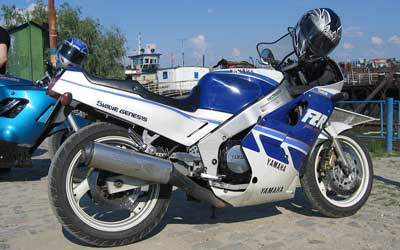 Yamaha FZR1000 Yamaha FZR1000