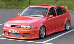 opel vectra red