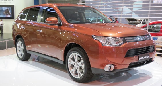 Mitsubishi Outlander car model