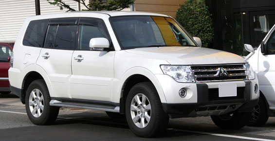 Mitsubishi Pajero car model