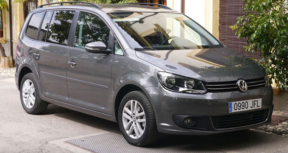 Volkswagen Tourancar model review