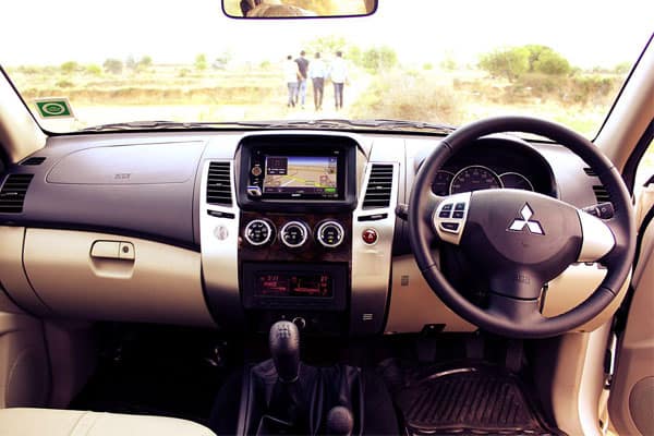 Mitsubishi Montero Sport Interior