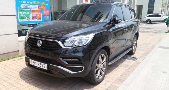 SsangYong Rexton car model