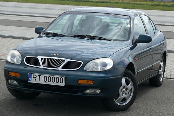 Daewoo Leganza car model