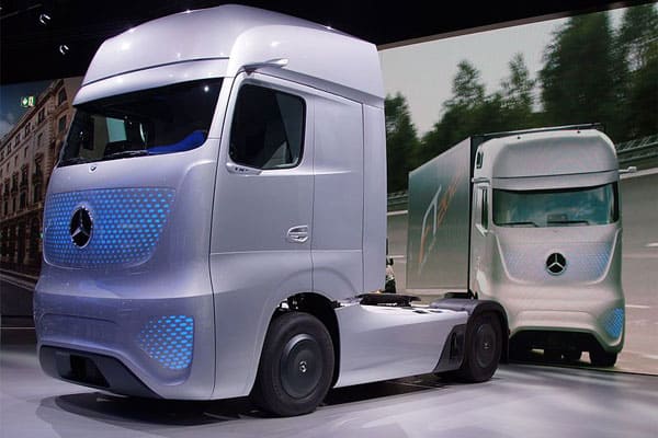 Mercedes-Benz Future Truck 2025