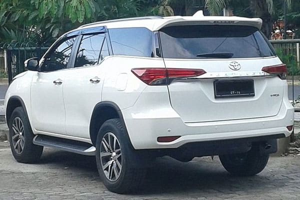 Toyota Fortuner Car Model Detailed Review Of Toyota Fortuner Model