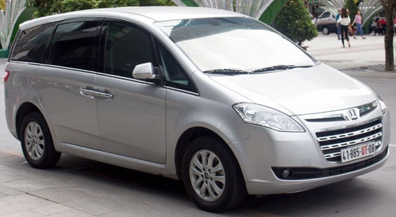 Luxgen M7 car model