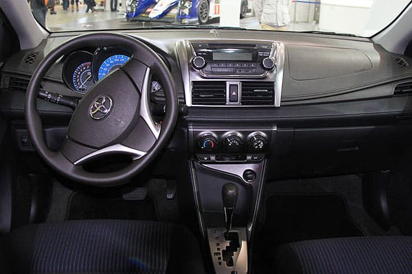 Toyota Yaris L car model interior