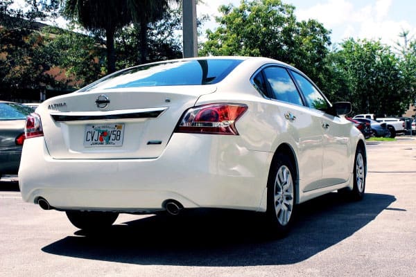 nissan altima rear view car model review