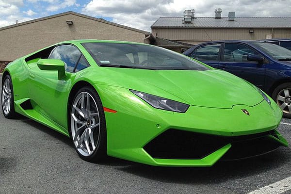 Lamborghini Huracan car model