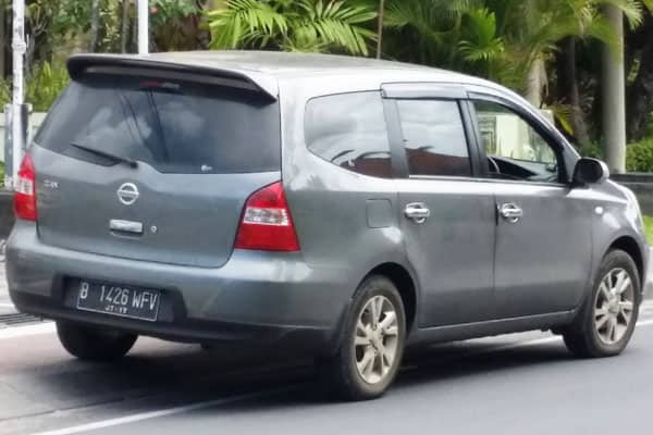 Nissan Grand Livina rear view car model