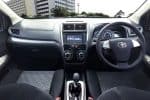 toyota avanza veloz interior