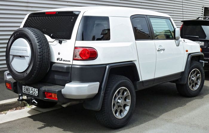 fj cruiser car model rear