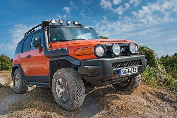 fj cruiser front