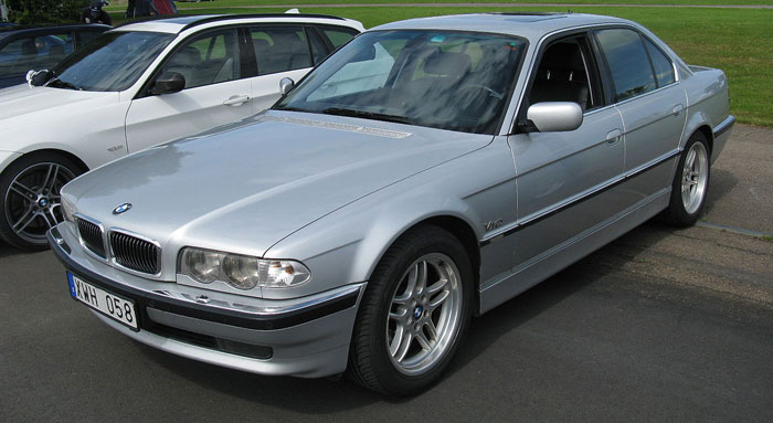 BMW 750i E38