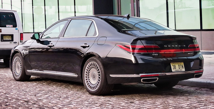 Genesis G90 rear view